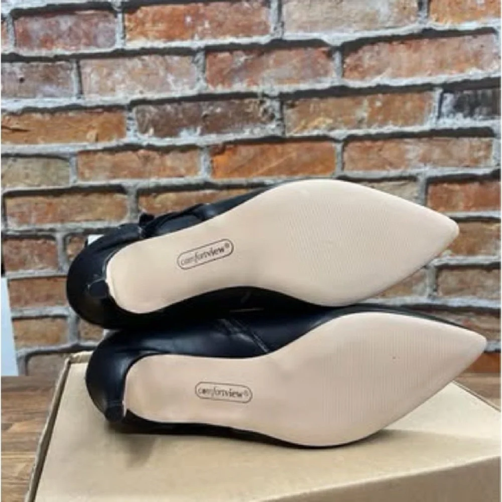 Comfortview black kitten heel booties 8.5w